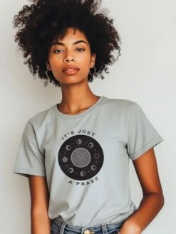 Shirt "It´s Just A Phase" Grijs